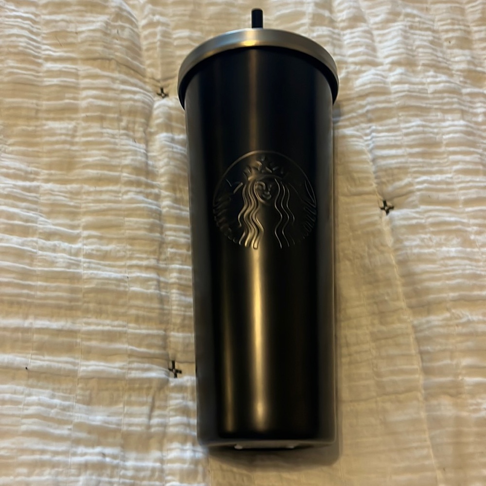 Starbucks venti matte black with stainless lid NWT never been used